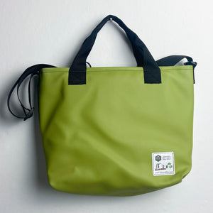 Borsa Tracolla modello FAT con tasca esterna FV4384