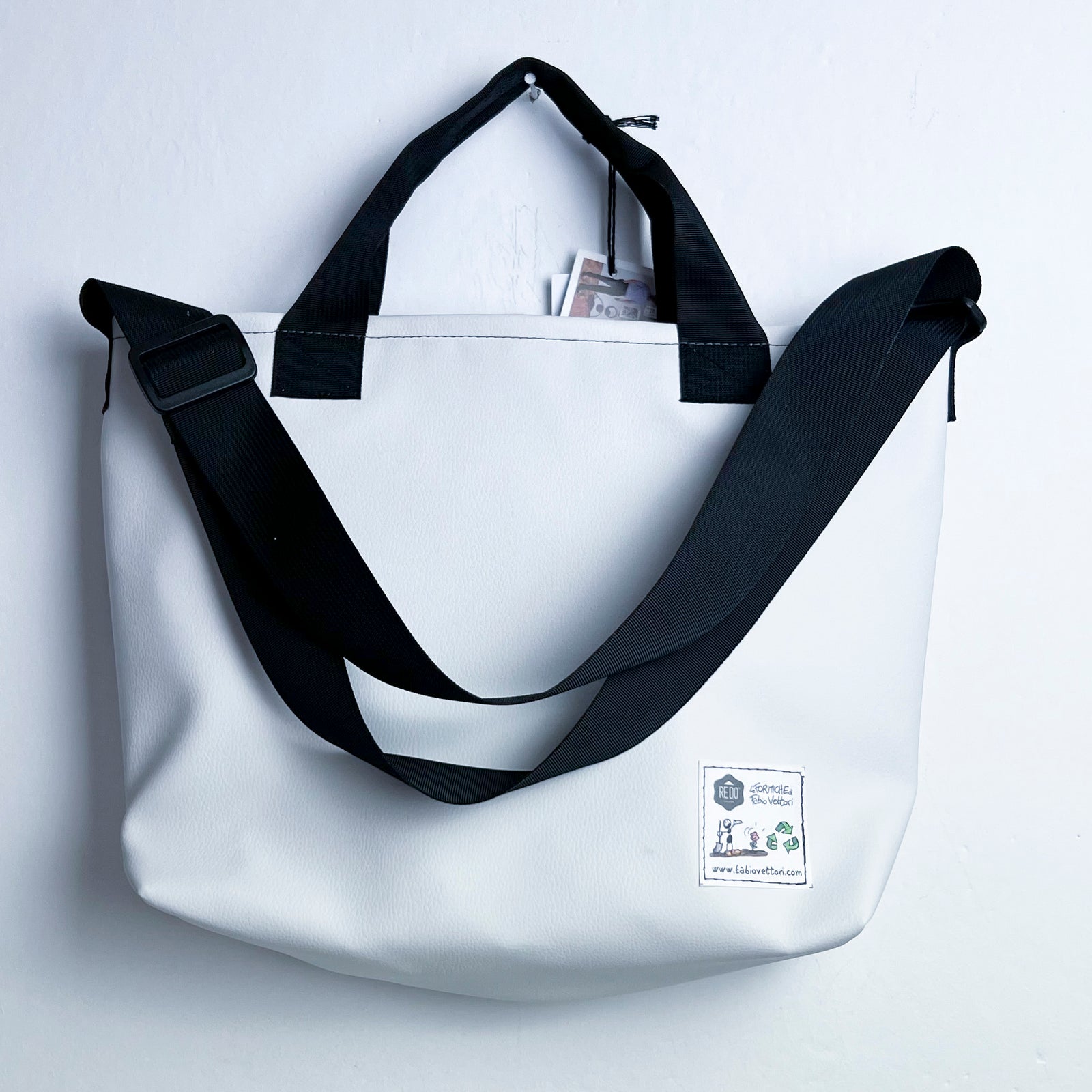 Borsa Tracolla modello FAT con tasca esterna FV4386