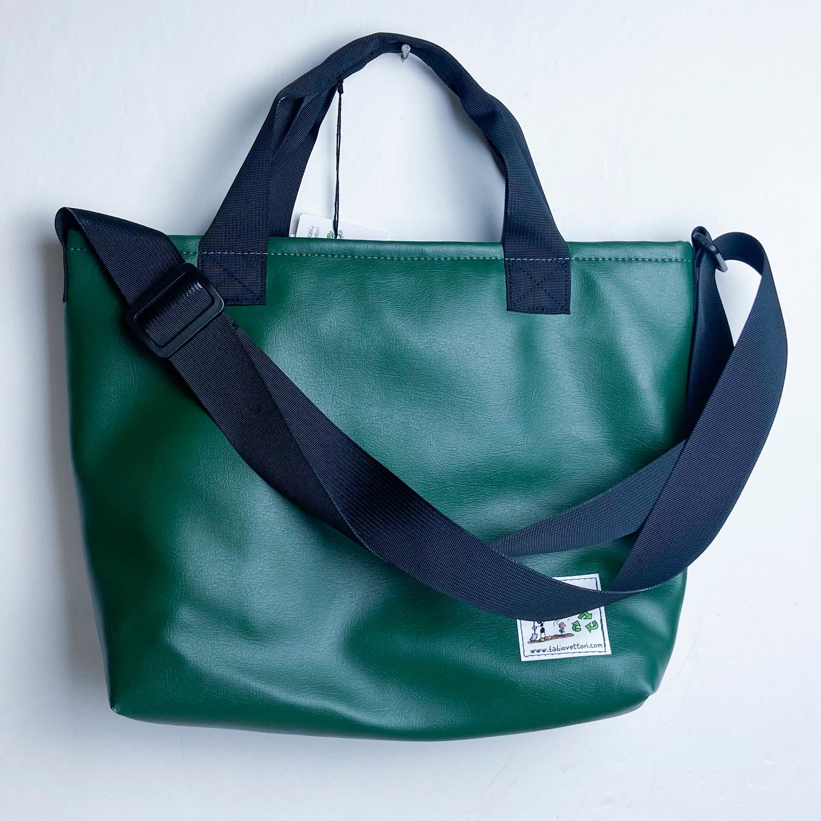 FAT model shoulder bag with external pocket FV5588