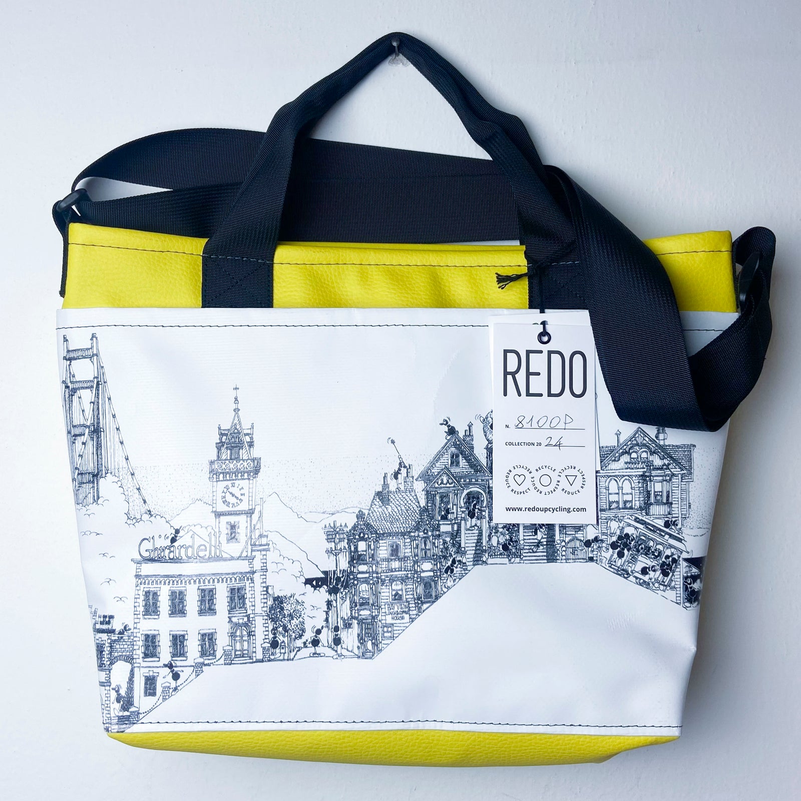 FAT model shoulder bag with external pocket FV8110