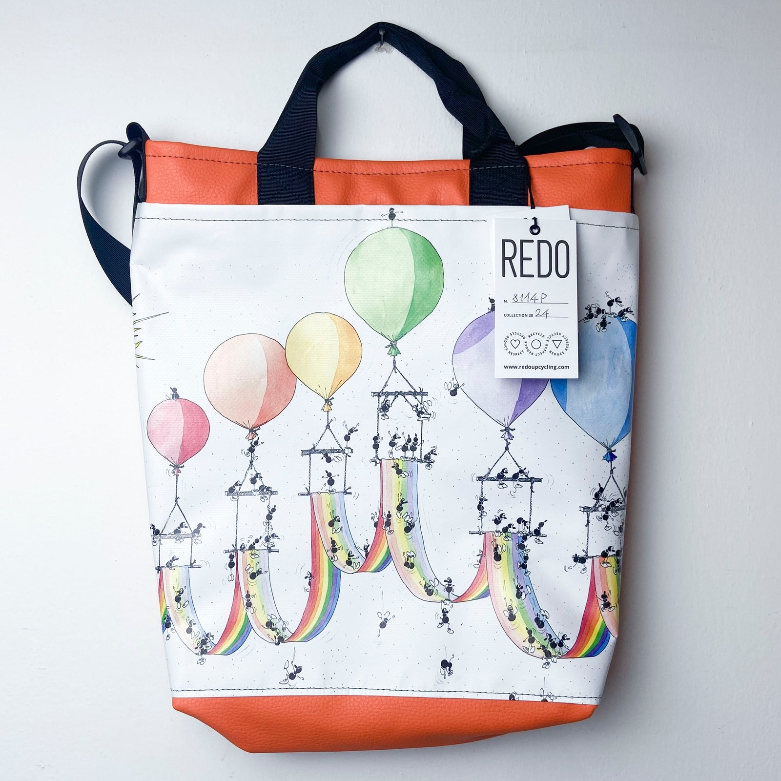 TRAC model shoulder bag with external pocket FV8114