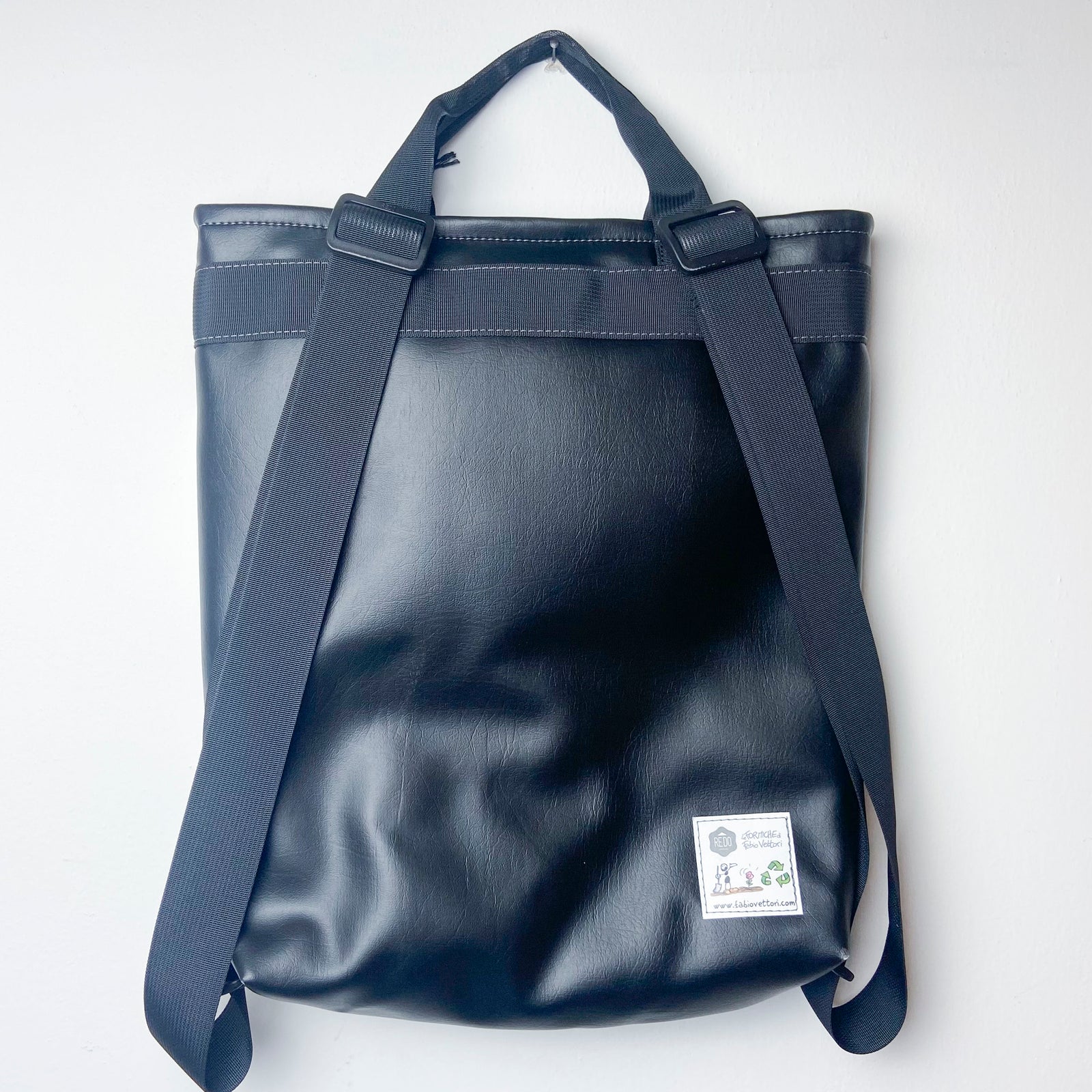 Basic FV8370 Backpack Bag