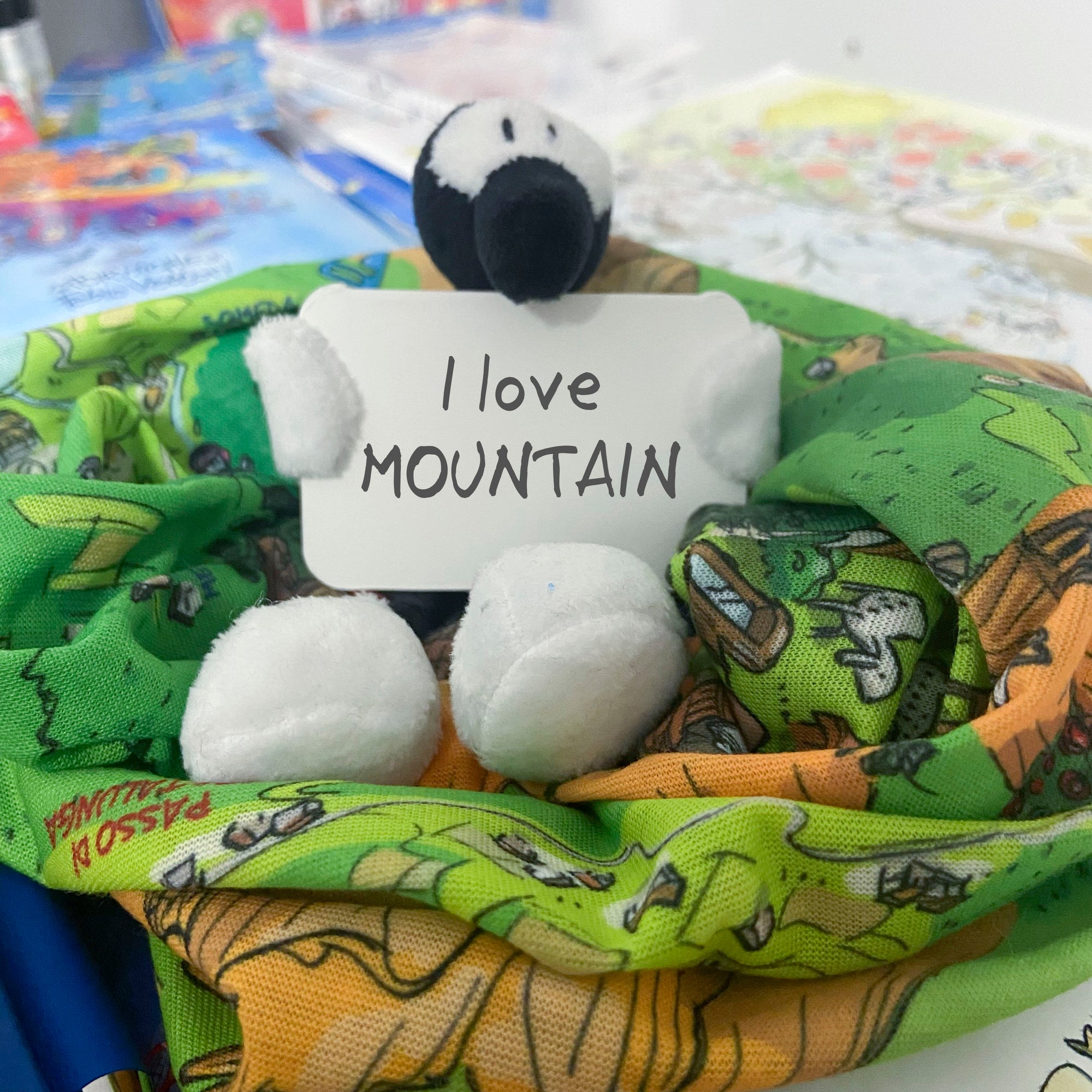 Pupazzo Peluche Formichina con Portachiavi e Ventosa con Cartellino Personalizzabile