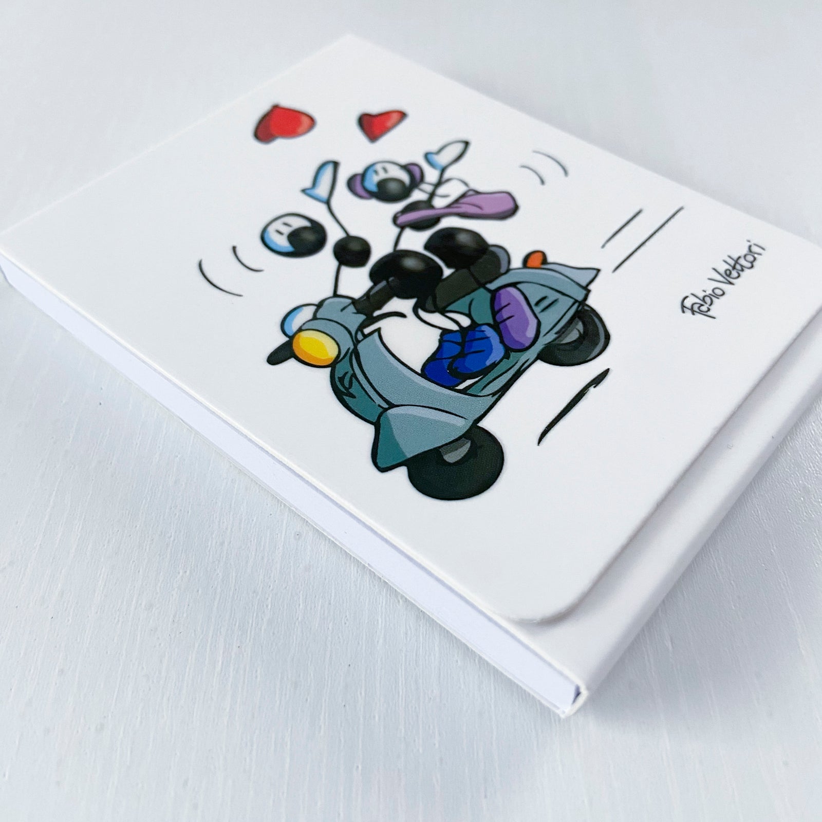 Magnetic pocket notebook with "Vespa" motif (FV41-01)