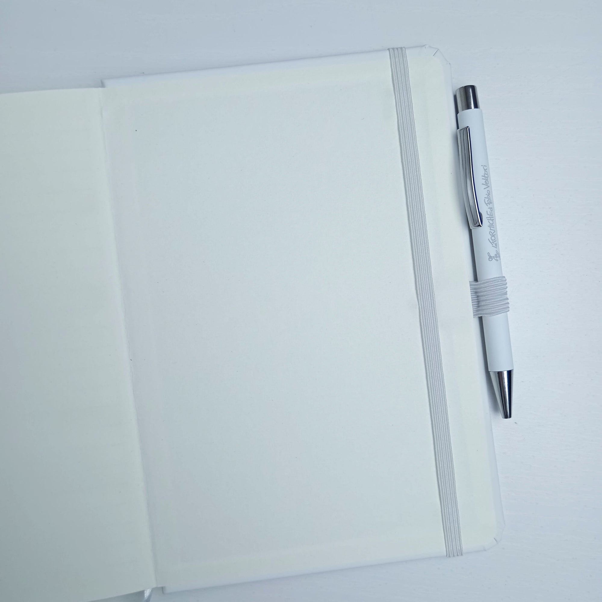 Customizable A5 notebook with pen, subject "Diary of Wishes"