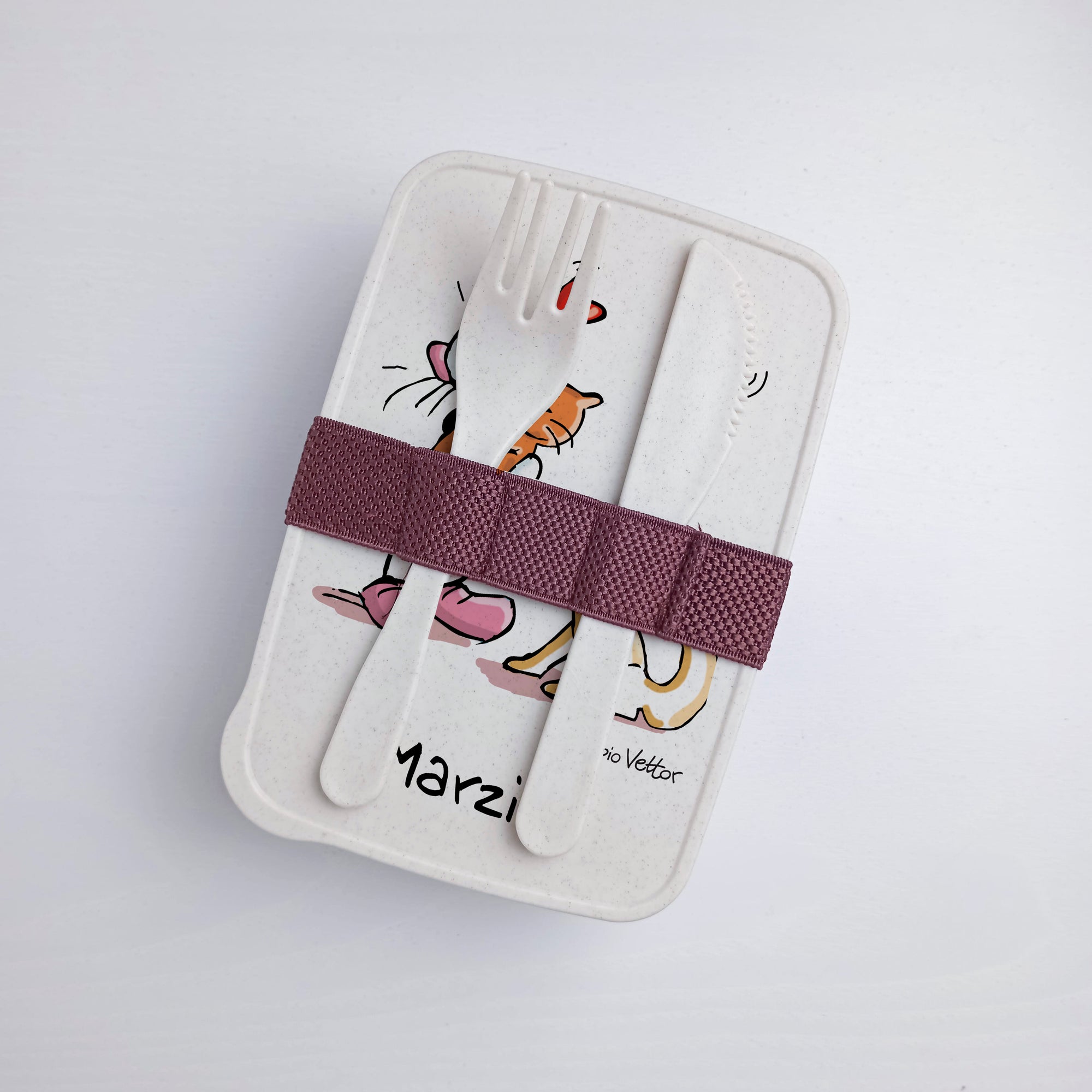 Lunch Box with Cutlery Holder Band Personalized with "Cats" Theme