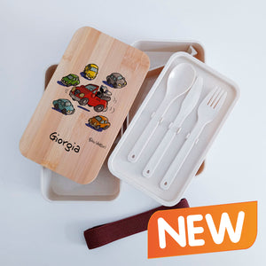 Scatola Porta Pranzo con coperchio in bambù e Posate Personalizzata soggetto "Macchinine"