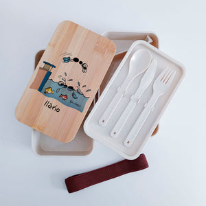 Scatola Porta Pranzo con coperchio in bambù e Posate Personalizzata soggetto "Nuoto"