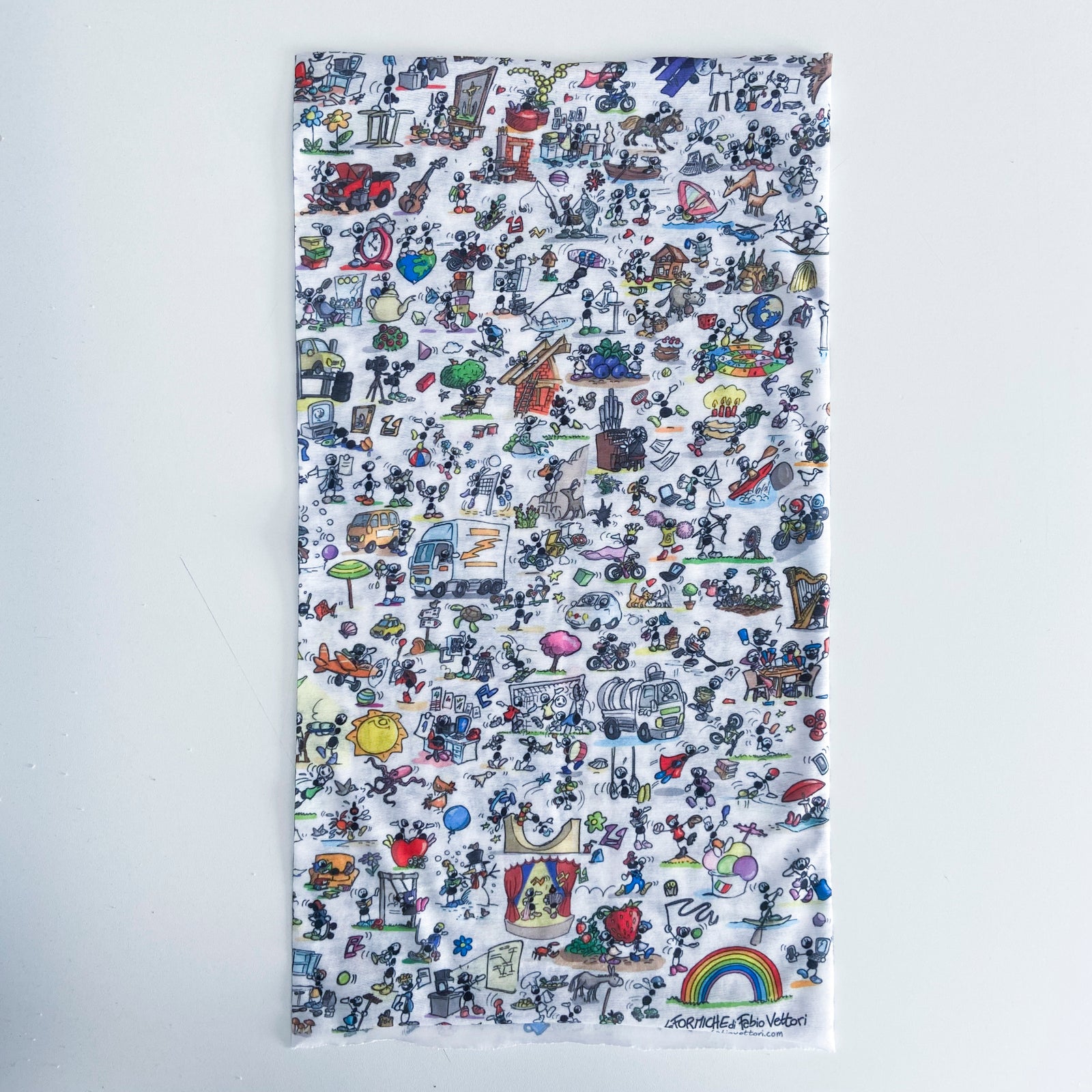 Scaldacollo multi sciarpa in poliestere soggetto "Tu che formica sei?"