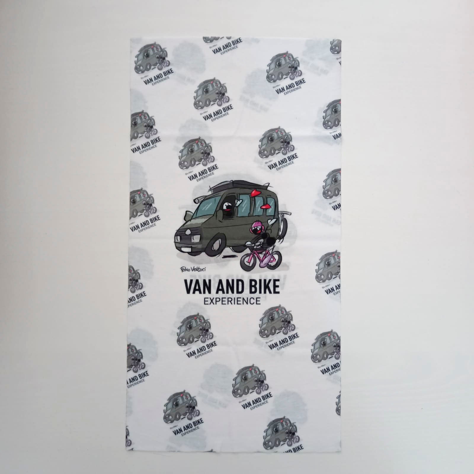 Multi-scarf neck warmer in polyester with the subject "What ant are you?"