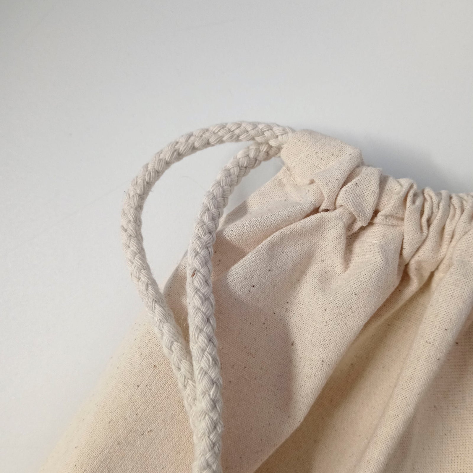 Sacca zaino personalizzata in cotone soggetto "Guida museale"