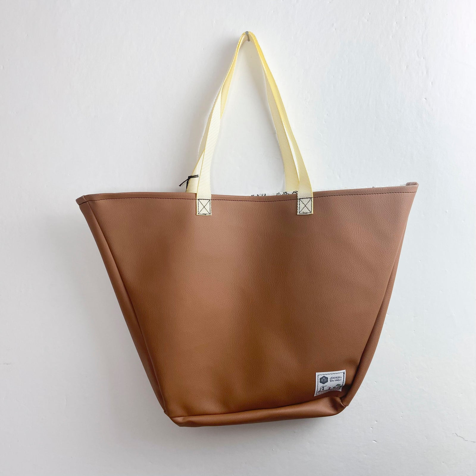 SHOPPING BAG FV389 model bag