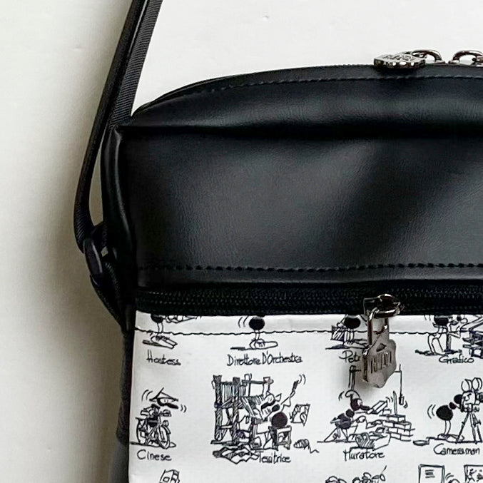 Shoulder bag model TRIO FV8978