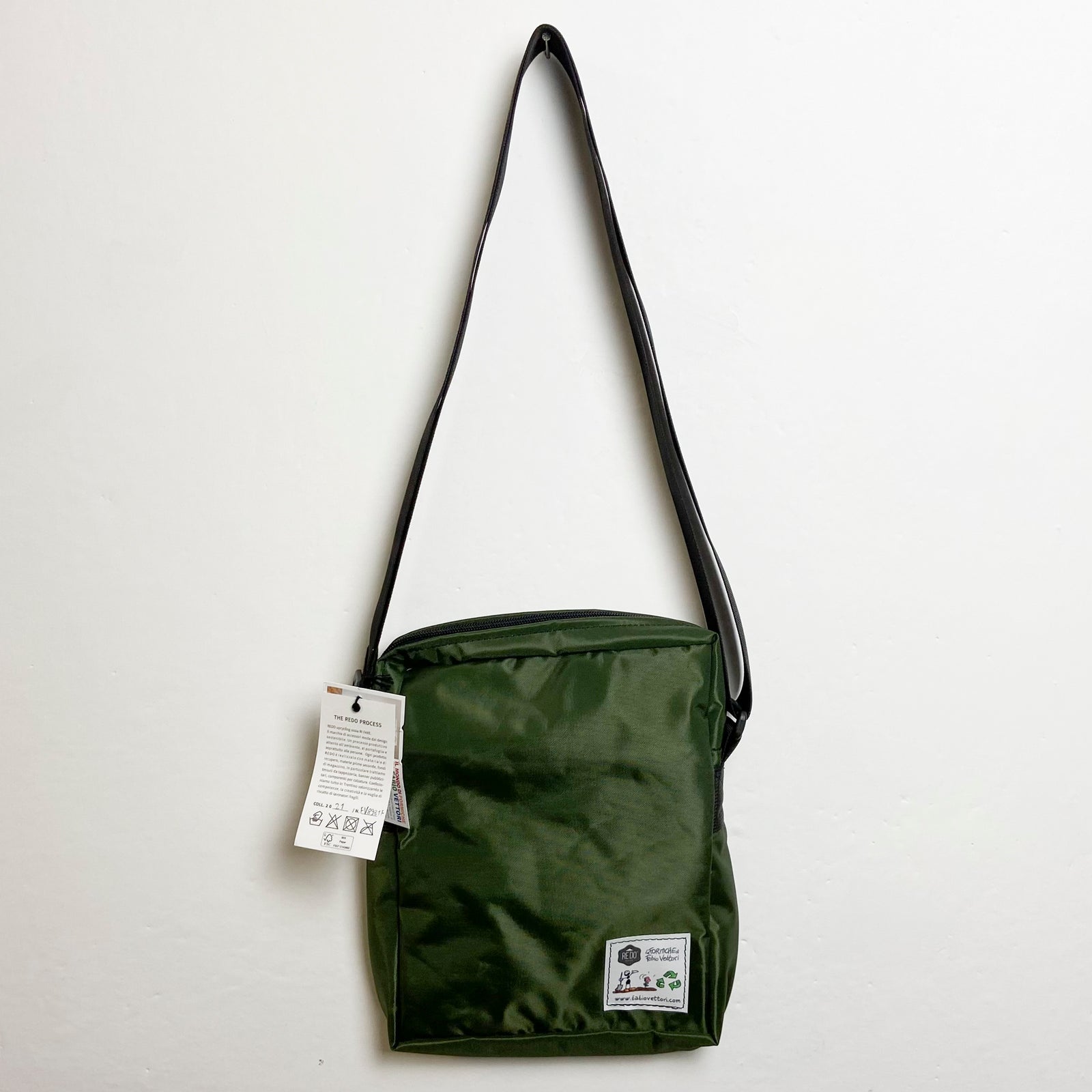 Shoulder bag model TRIO FV8981