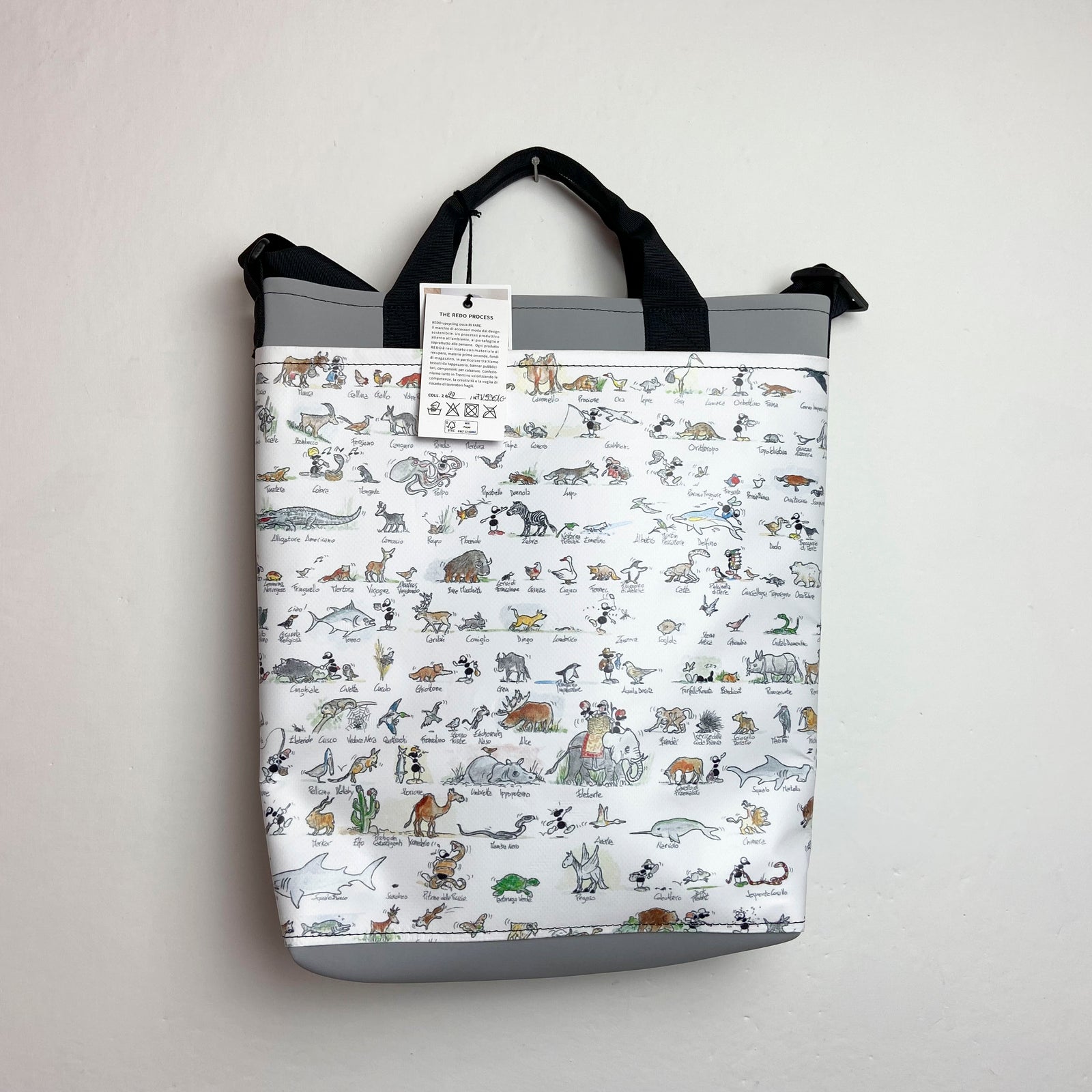 TRAC model shoulder bag with external pocket FV9361