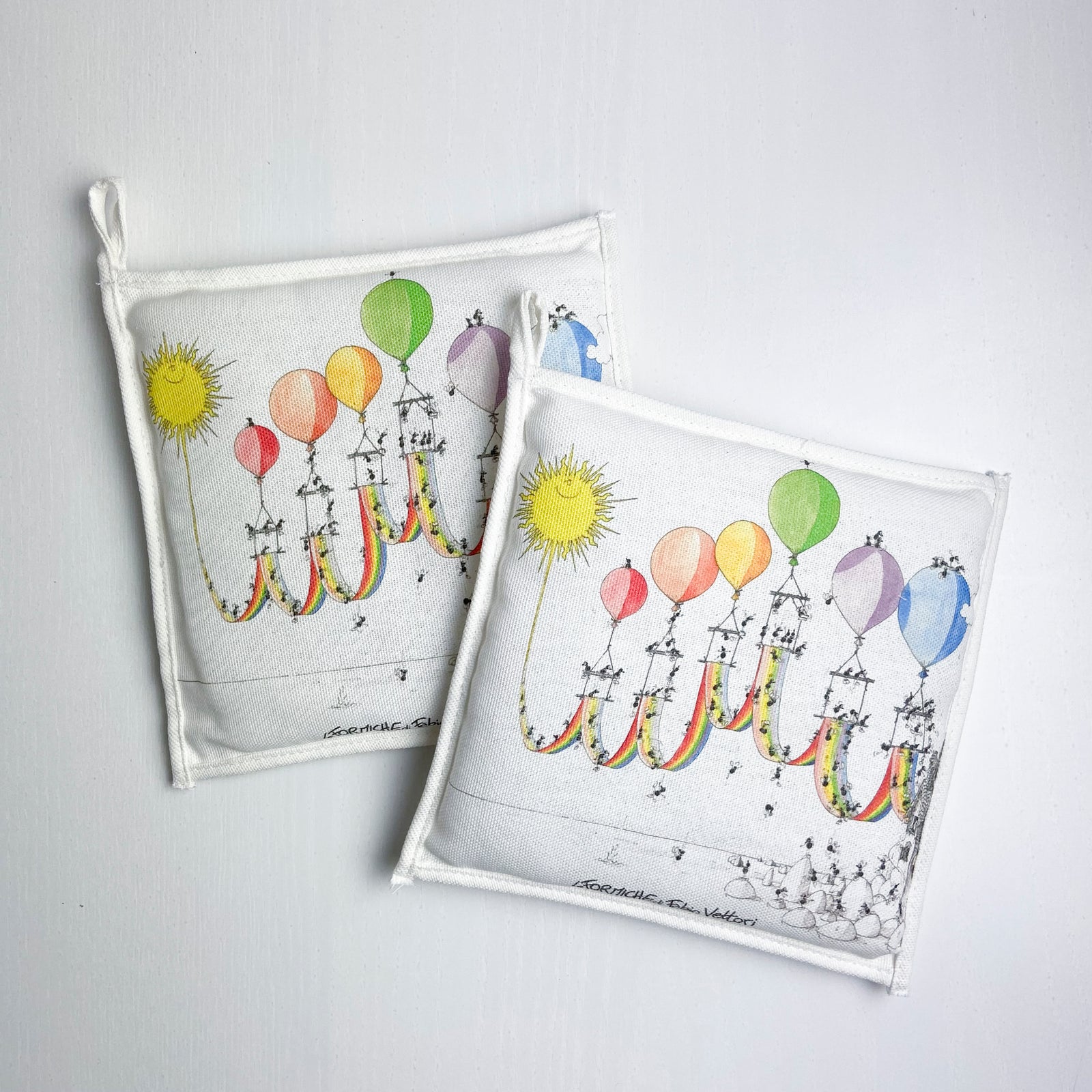 Kitchen pot holder "Rainbow" motif